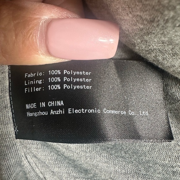 WOMENS WANTDO PUFFER VEST, WITH REMOVABLE HOOD - Picture 9 of 12